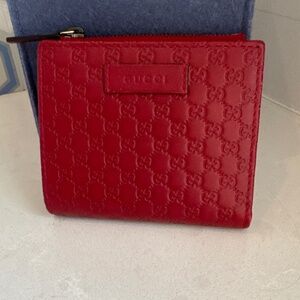 Gucci logo red wallet
